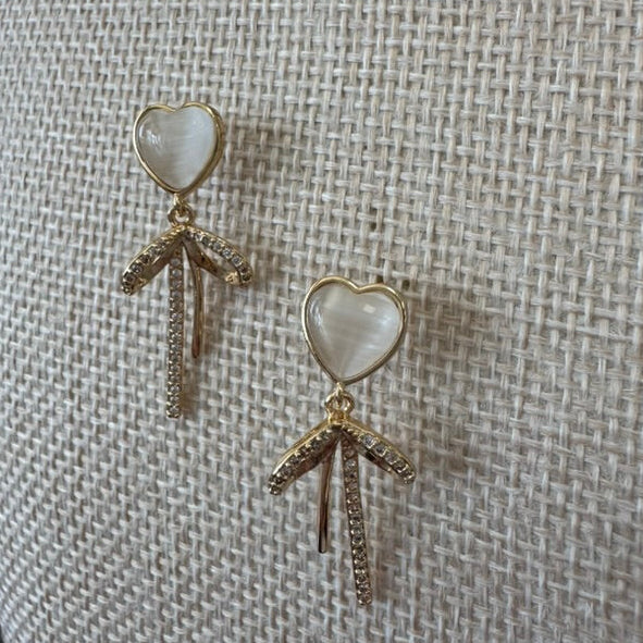 Cat's Eye Heart Bow Tassel Earrings