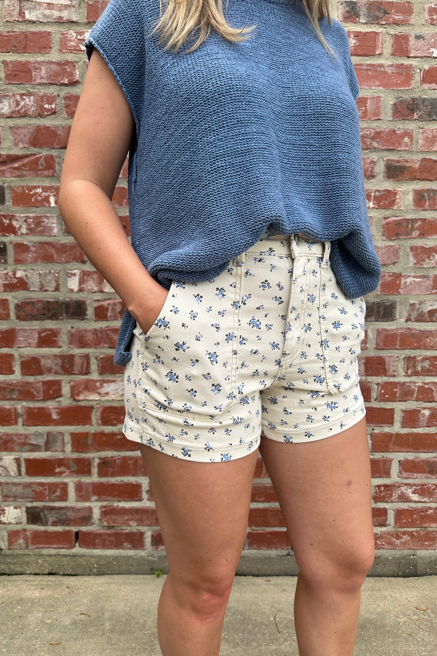 High Rise Utility Cargo Short Flower Print