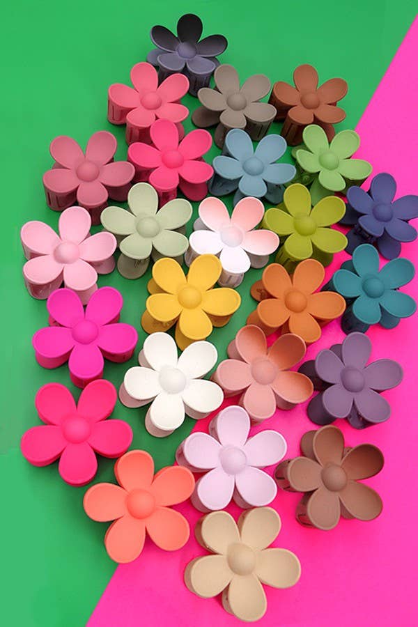 Oversize Matte Flower Claw Clip