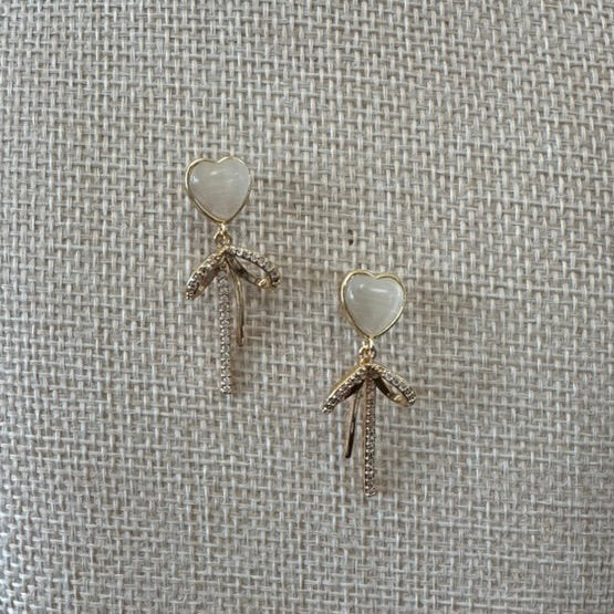 Cat's Eye Heart Bow Tassel Earrings