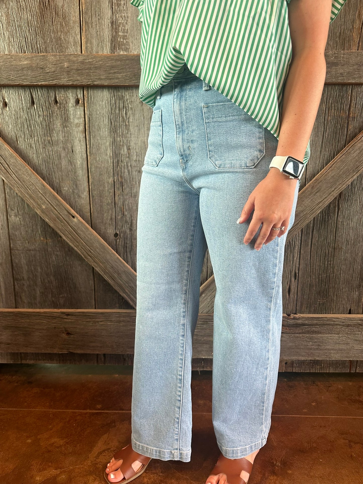 Patch Pocket Wide Leg Jeans