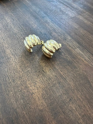 Mini Ridged C Hoop Earrings