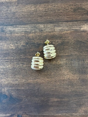 Mini Ridged C Hoop Earrings
