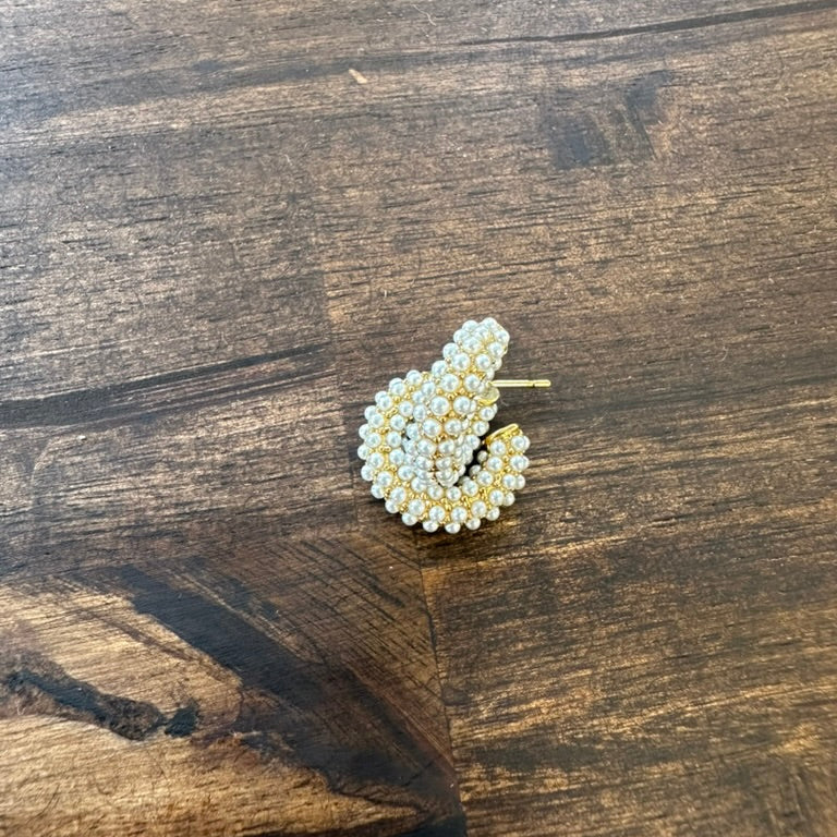 Mini pearls Mini Hoop Earrings