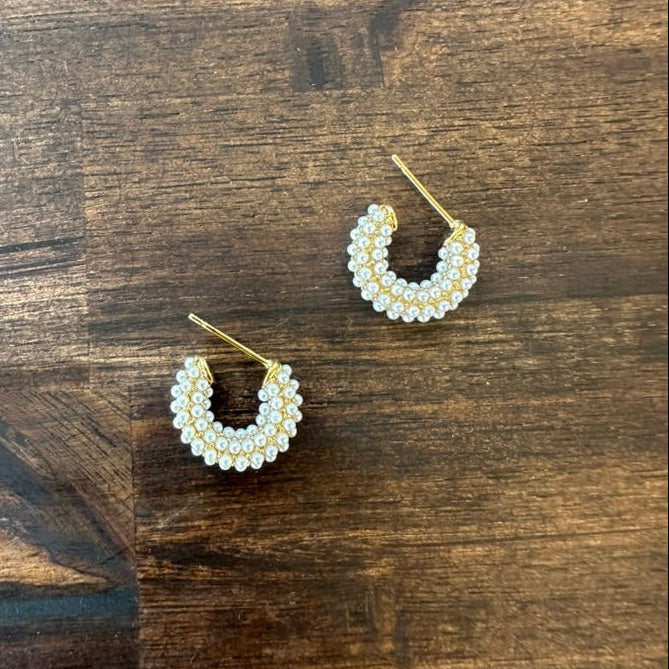Mini pearls Mini Hoop Earrings