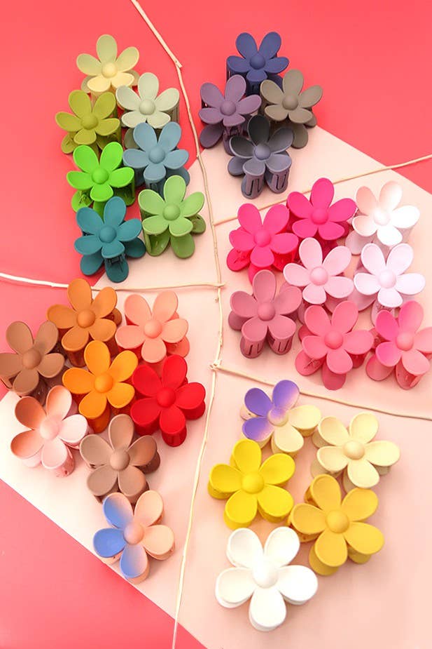 Oversize Matte Flower Claw Clip