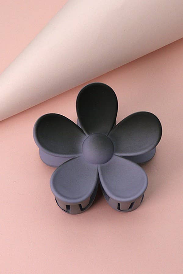 Oversize Matte Flower Claw Clip