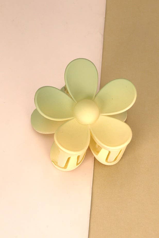 Oversize Matte Flower Claw Clip
