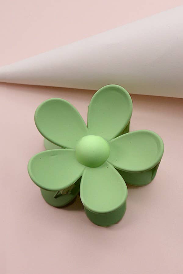 Oversize Matte Flower Claw Clip